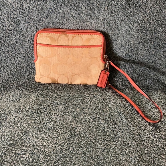Coach wristlet - Picture 2 of 3
